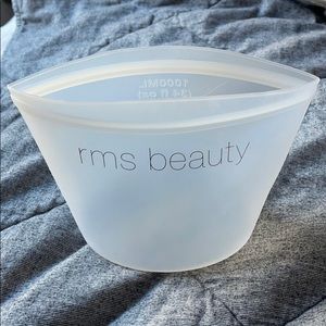 NWT RMS Beauty Silicone Waterproof Stasher Bag